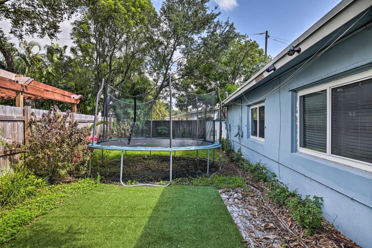 Shady And Eclectic Fort Lauderdale Dwelling With Yard! Luaran gambar