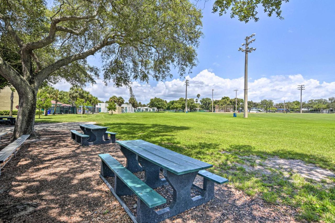 Shady And Eclectic Fort Lauderdale Dwelling With Yard! Luaran gambar